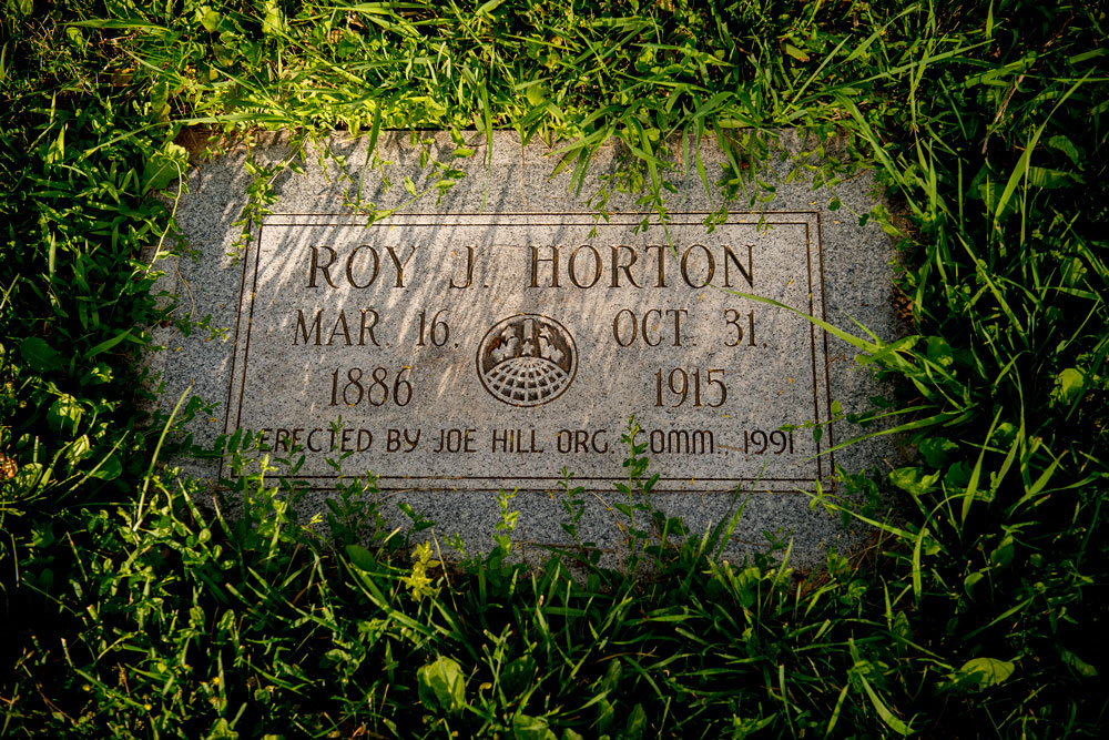 Grave of Roy Horton