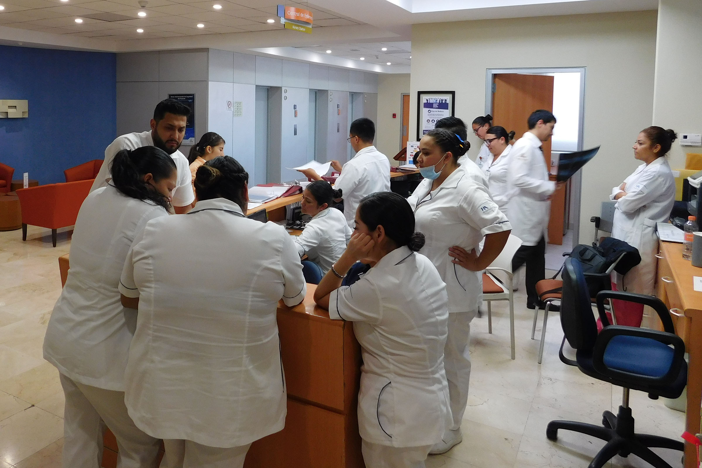 photo of doctors and nurses at a clinic in tijuana